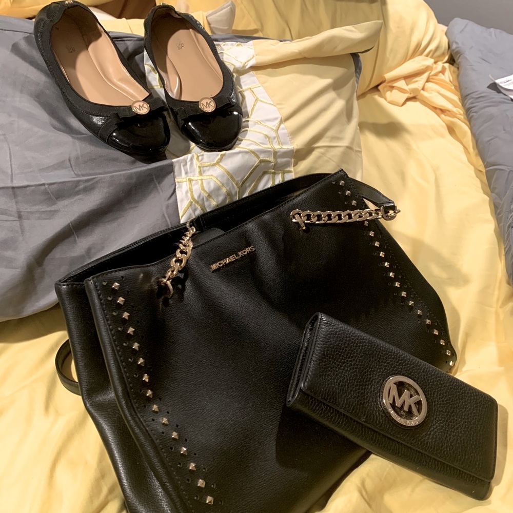 Michael kors purse .Wallet, Shoes